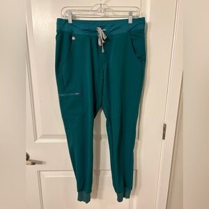 Figs Medium Zamora Hunter Green